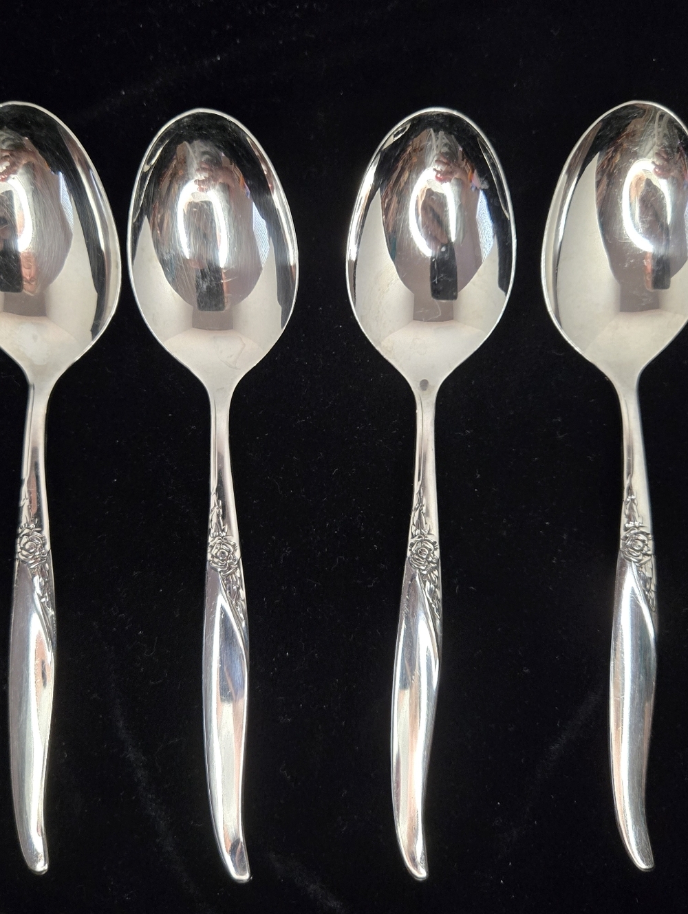 Oneida Wm. A. Rogers LA ROSE Premier Stainless Oval Soup Spoons 6 3/4", Set Of 4